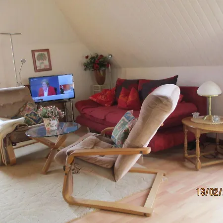 Haus Mit Lilie Und Rose * Westerdeichstrich