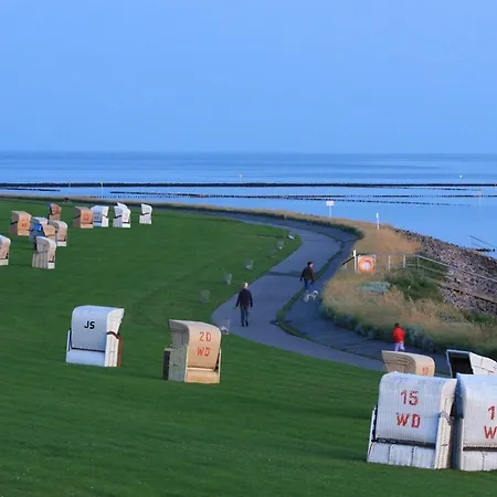 Haus Mit Lilie Und Rose Appartement