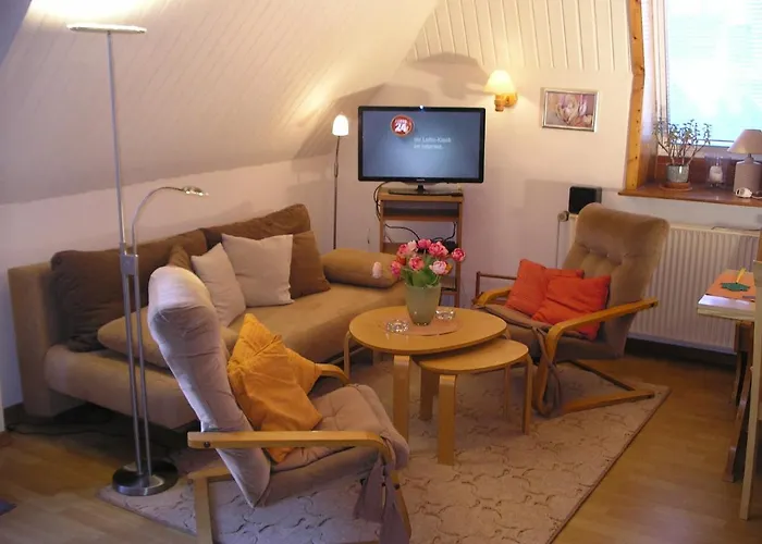 Haus Mit Lilie Und Rose * Westerdeichstrich